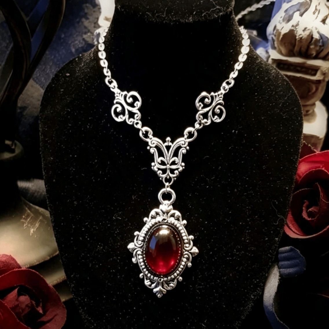 Vampire Cameo Necklace,Blood C - Men'S Victorian Accessories 评论和价格