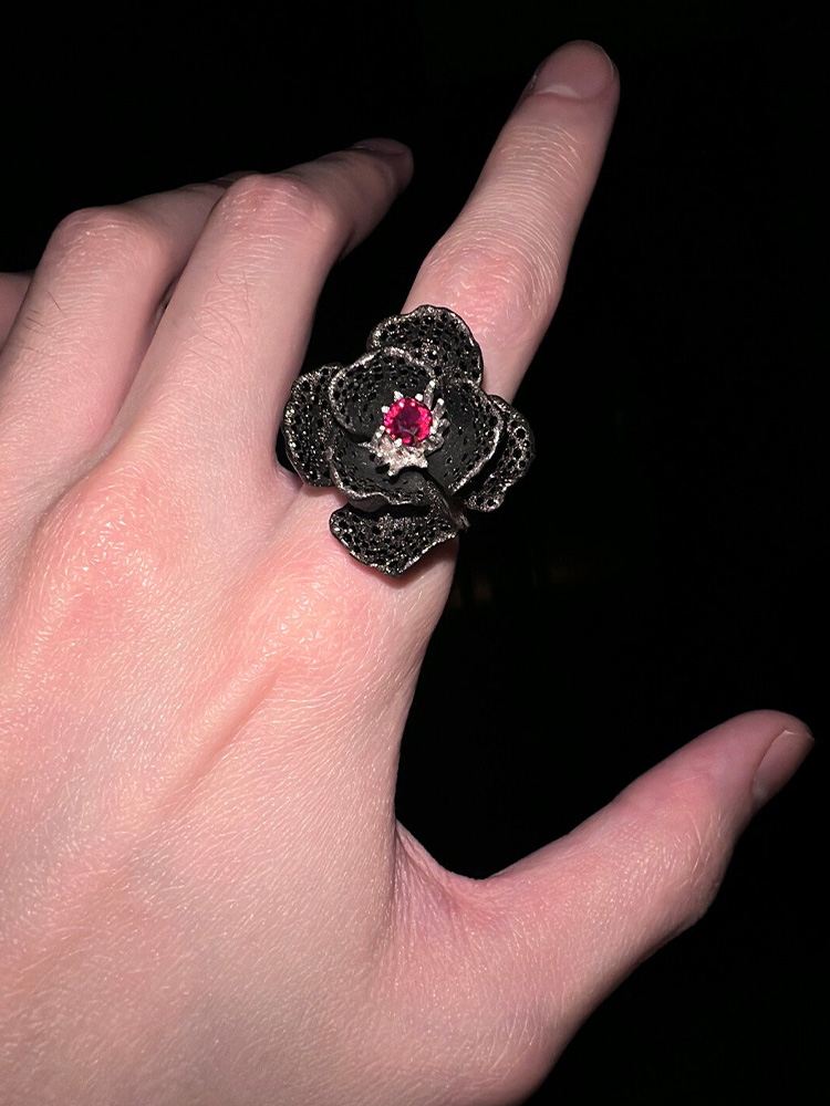 Antique Dark Floral Red Centra - Men'S Victorian Accessories 评论和价格