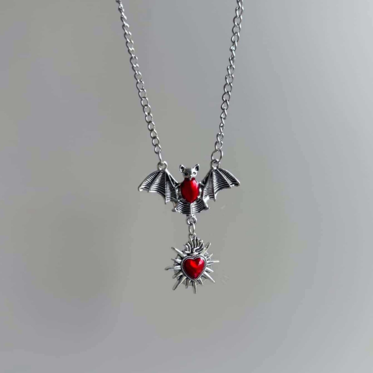 Spike Heart Bat Necklace, Goth - Men'S Victorian Accessories 评论和价格